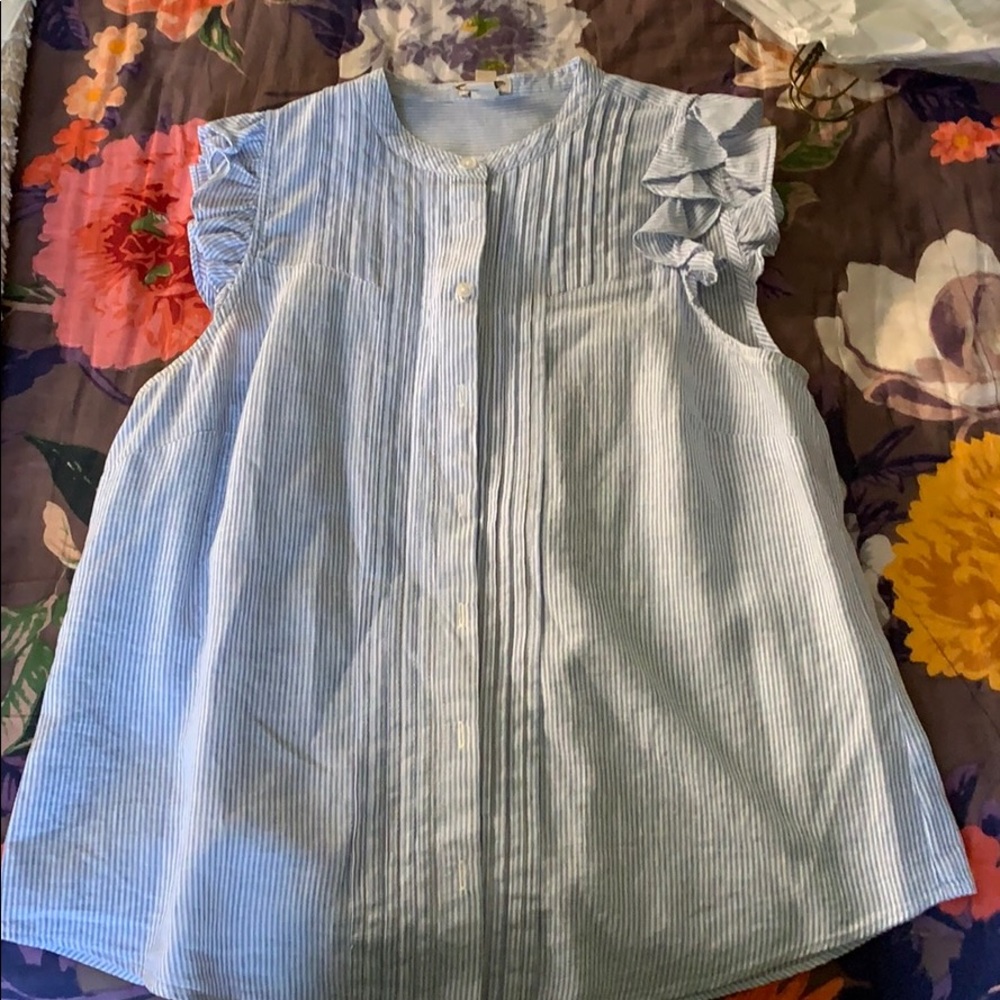 Pinstripe sleeveless blouse with ruffles